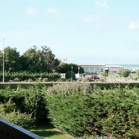 Deauville Plage - Balcon, Vue Mer & Ville A Pied Exterior photo